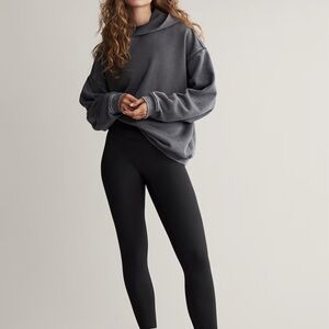 H&M Sports Leggings With Shapemove - New With Tags